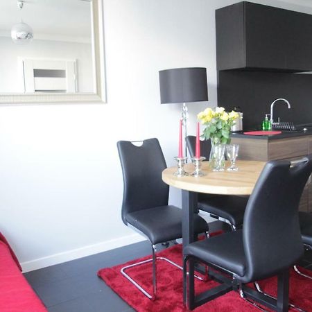 Fantastyczny Apartament Krolewska Warschau Buitenkant foto