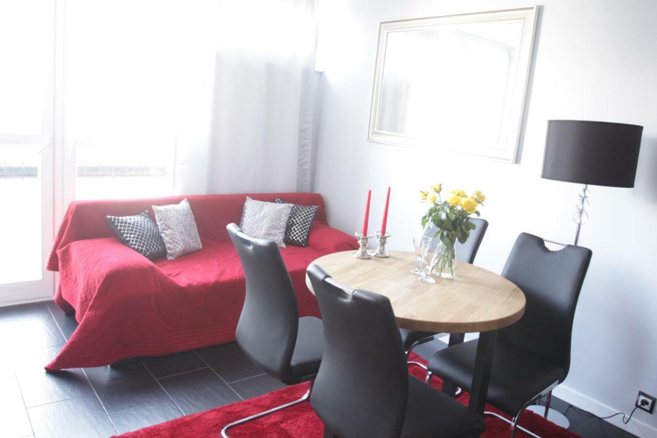 Fantastyczny Apartament Krolewska Warschau Buitenkant foto